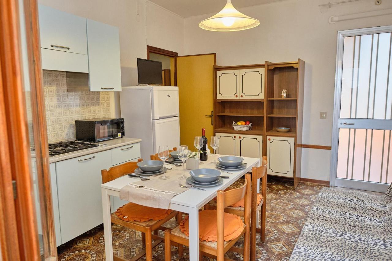 Peaceful Flat With Direct Beach Access Rosolina Mare Εξωτερικό φωτογραφία